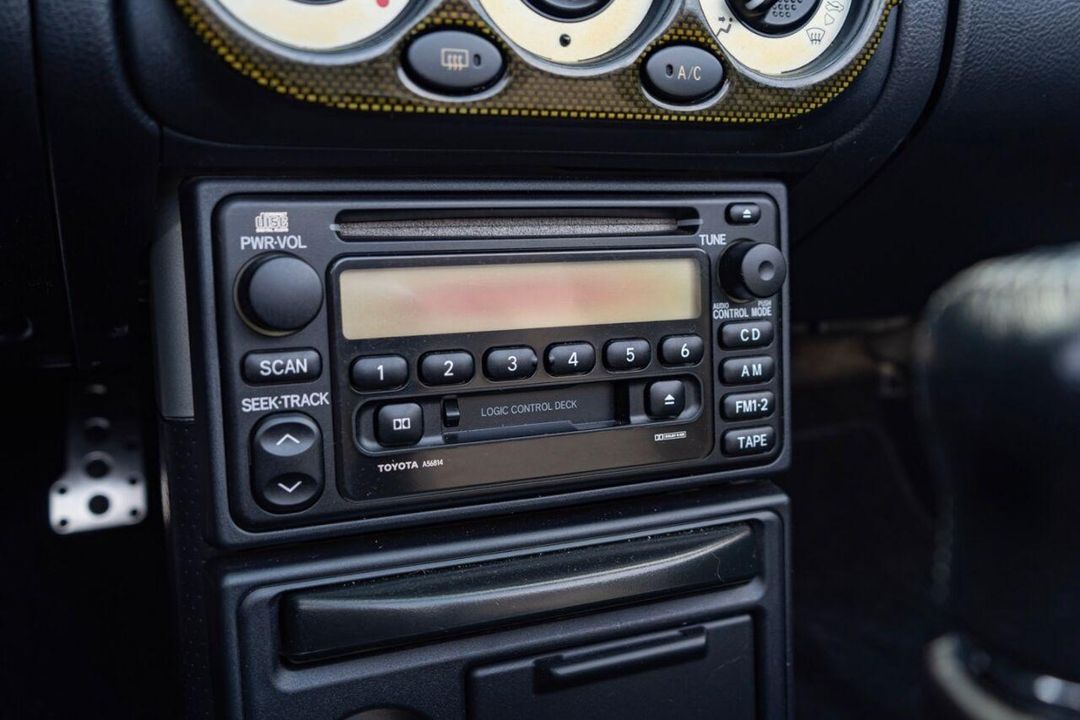 2001 Toyota MR2