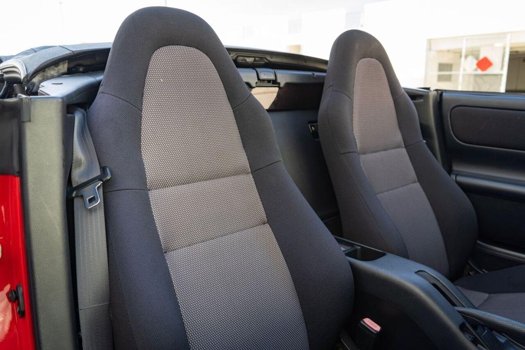 2001 Toyota MR2
