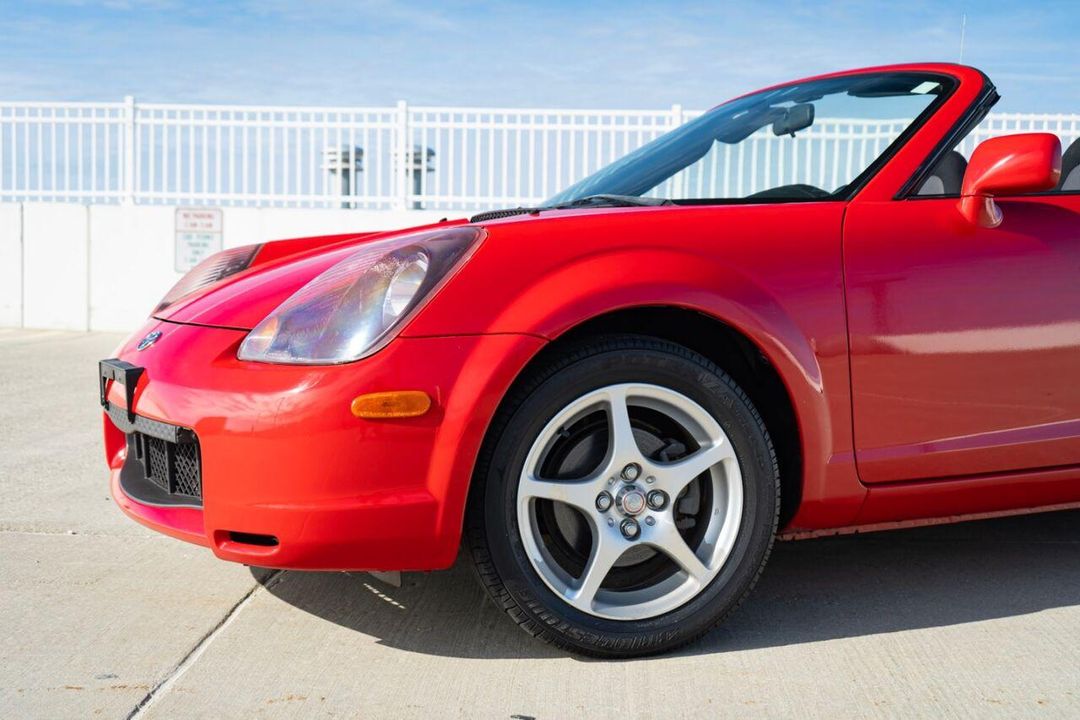 2001 Toyota MR2