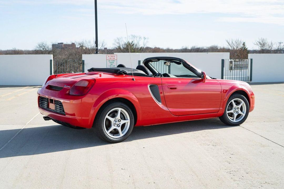 2001 Toyota MR2