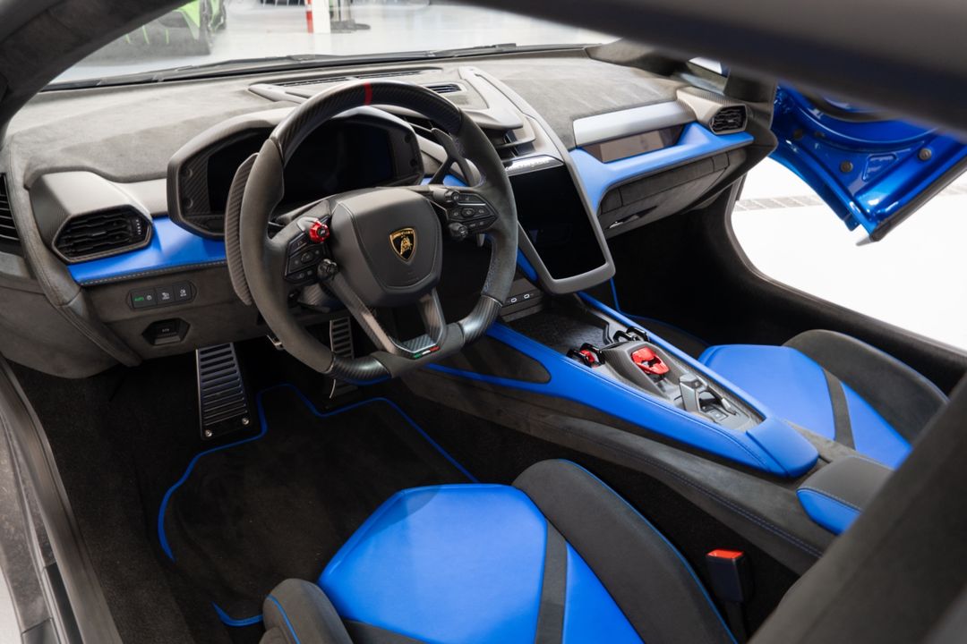 2024 Lamborghini Revuelto