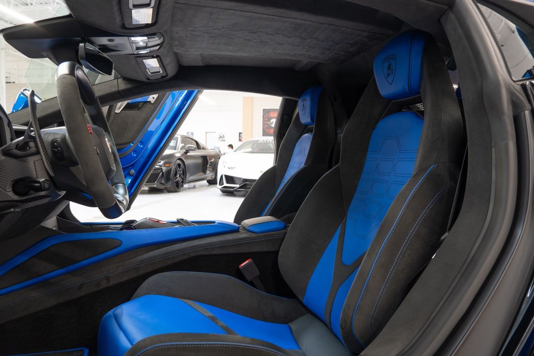 2024 Lamborghini Revuelto