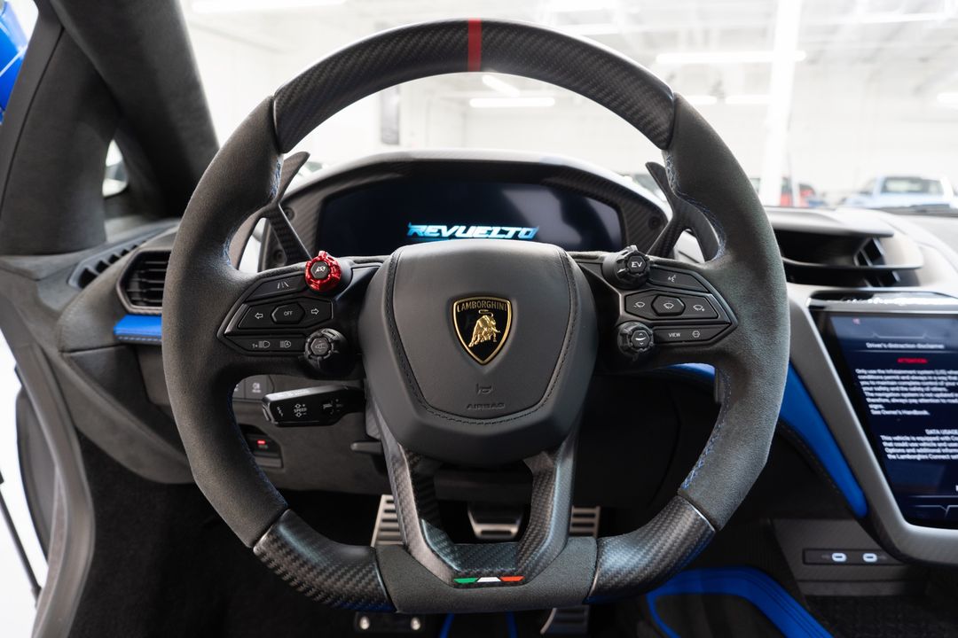 2024 Lamborghini Revuelto