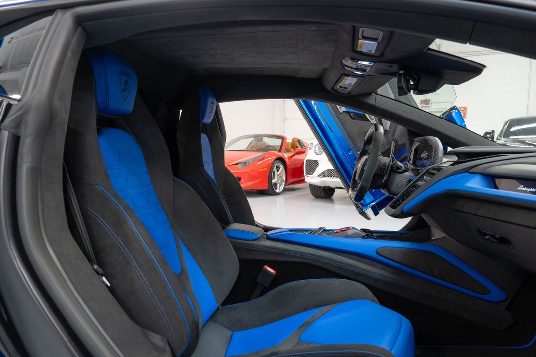 2024 Lamborghini Revuelto
