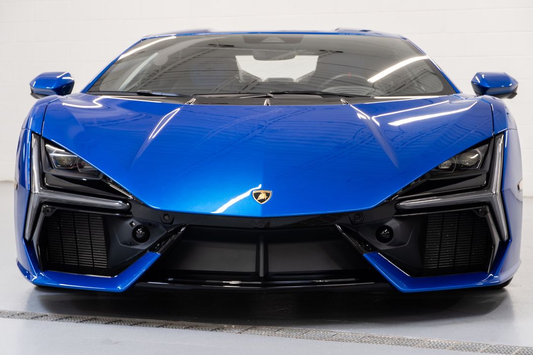 2024 Lamborghini Revuelto