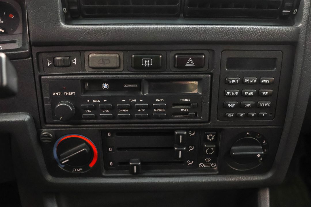 1987 BMW 3 Series