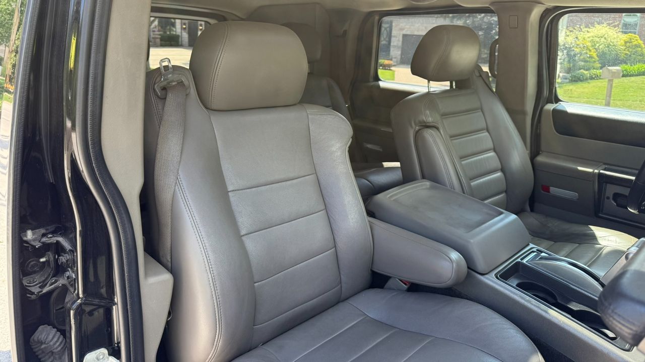 2004 HUMMER H2