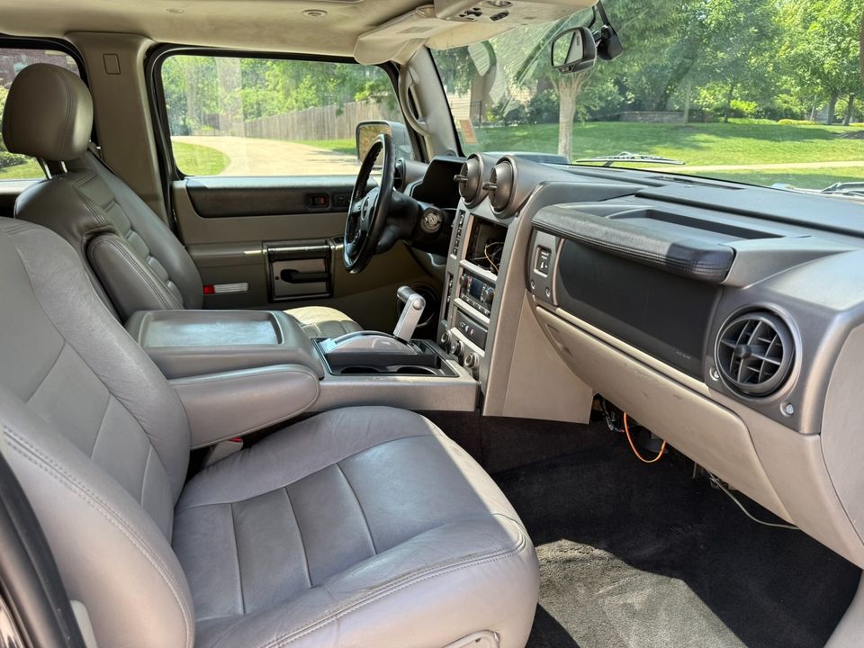 2004 HUMMER H2