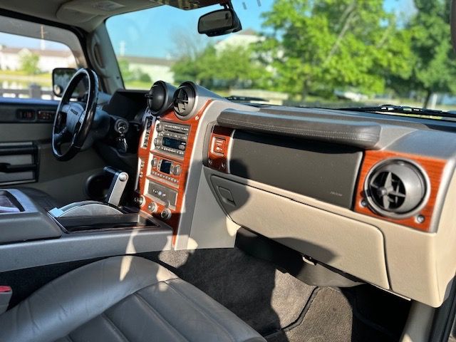 2003 HUMMER H2