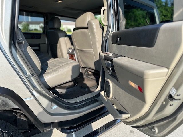2003 HUMMER H2