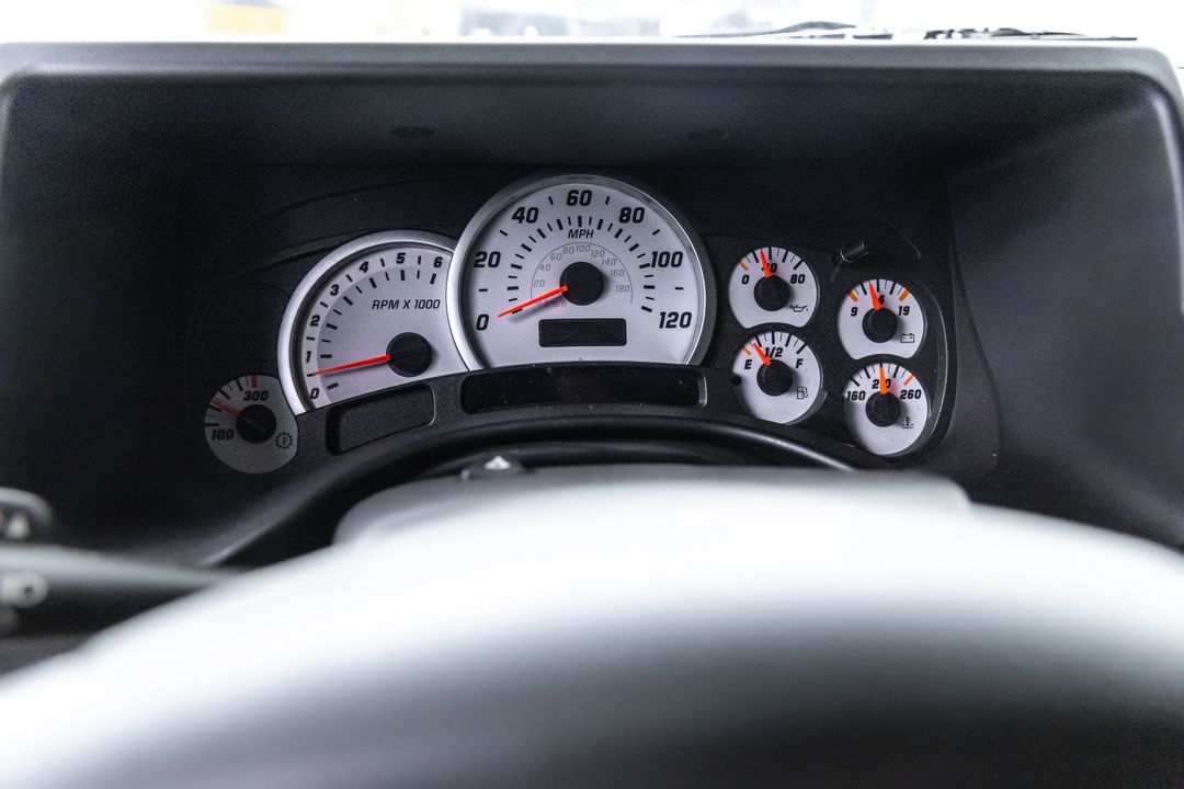 2003 HUMMER H2
