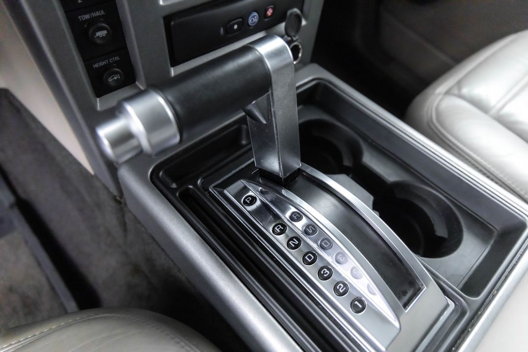 2003 HUMMER H2