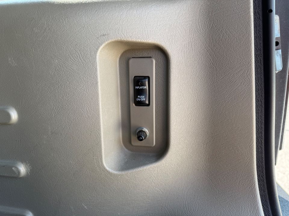 2003 HUMMER H2