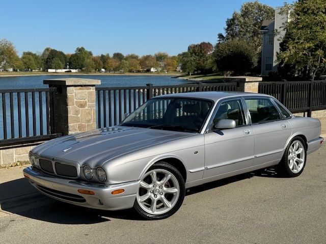 2002 Jaguar XJR