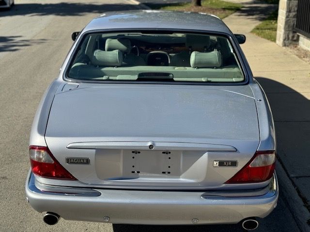 2002 Jaguar XJR