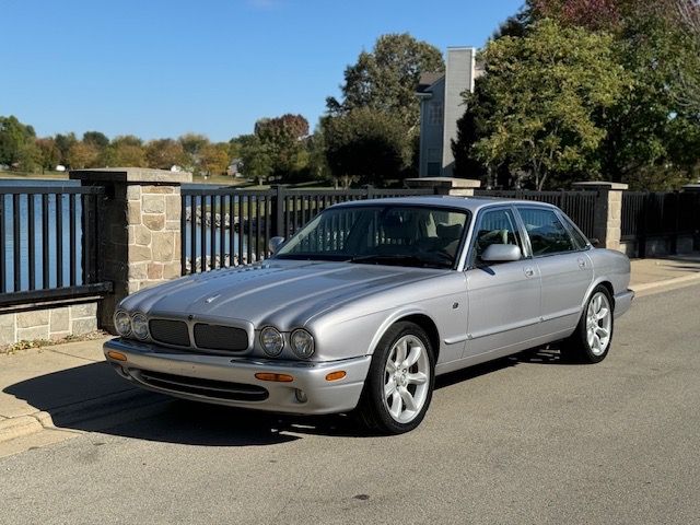 2002 Jaguar XJR