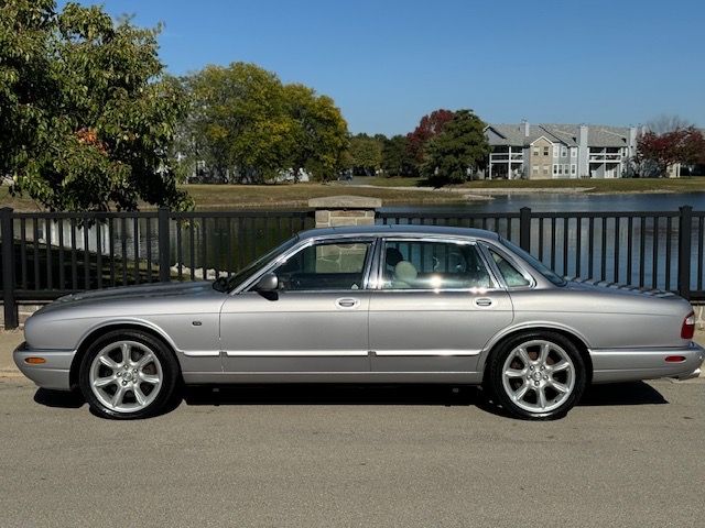 2002 Jaguar XJR