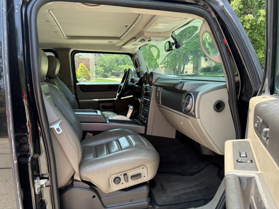 2004 HUMMER H2