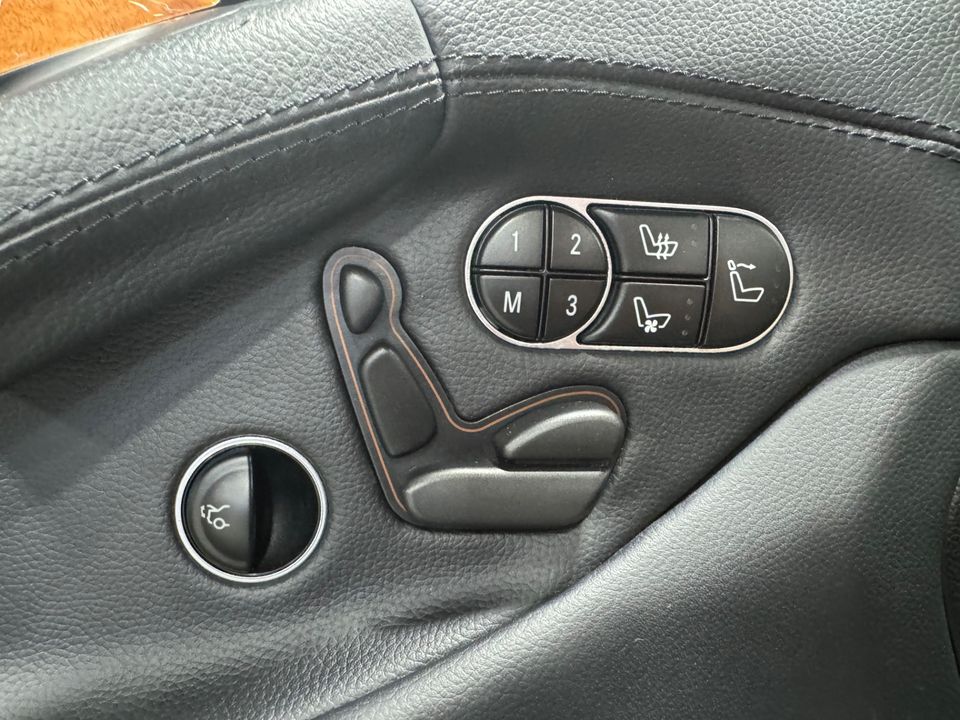 2009 Mercedes-Benz SL-CLASS