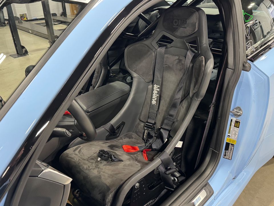 2023 BMW M2