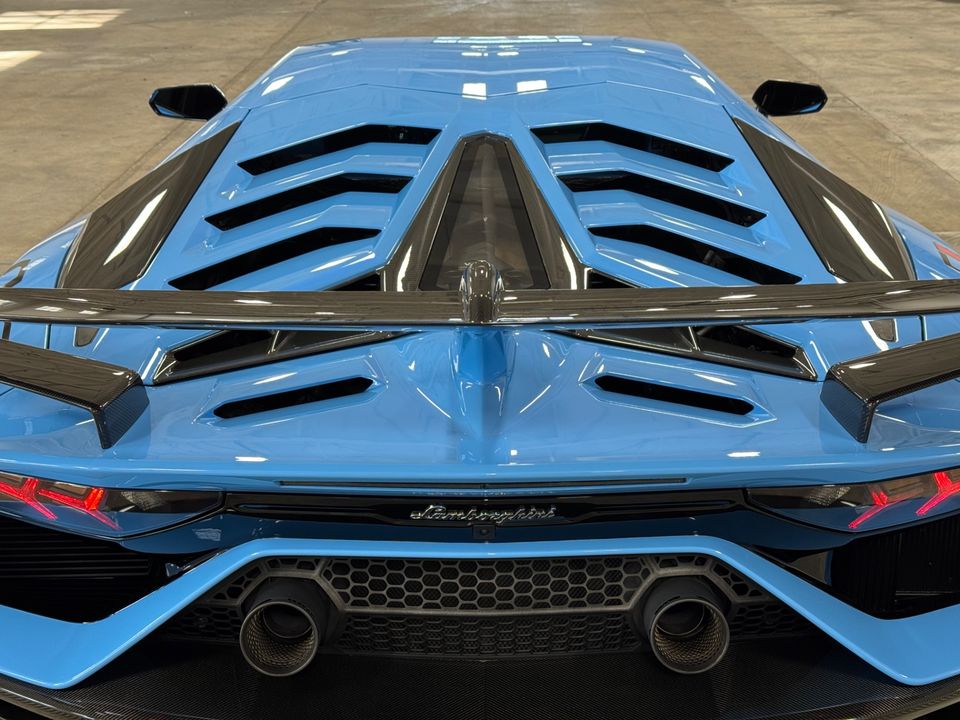 2020 LAMBORGHINI AVENTADOR