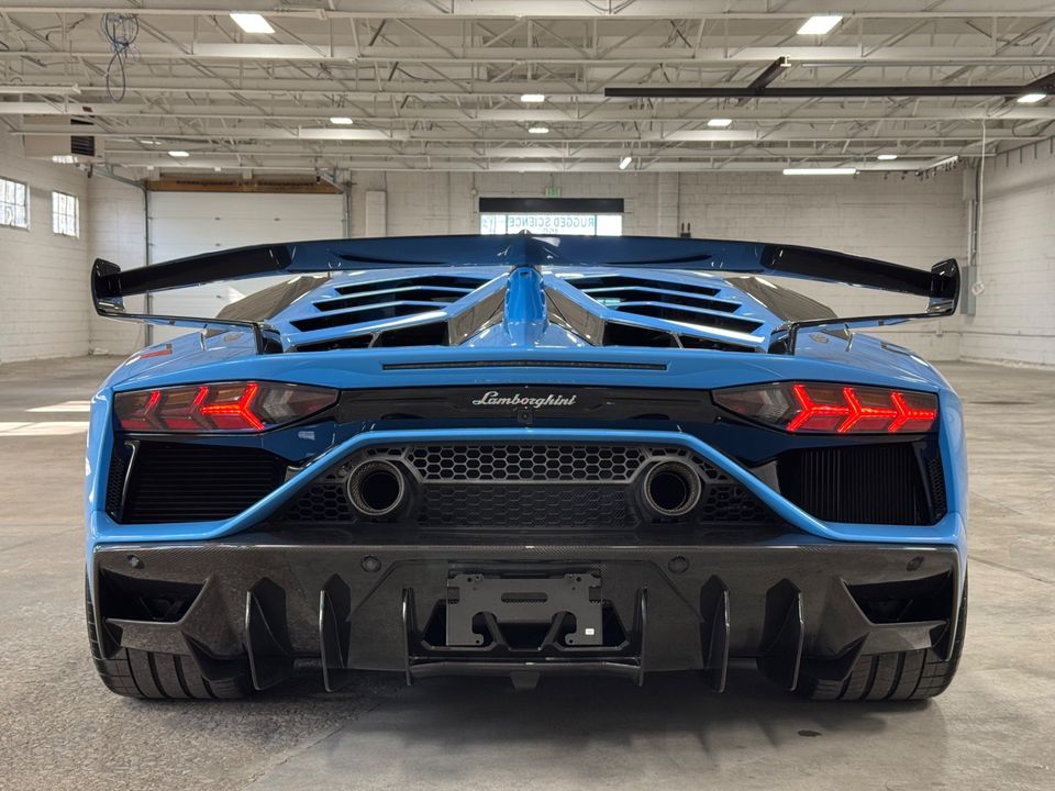 2020 LAMBORGHINI AVENTADOR