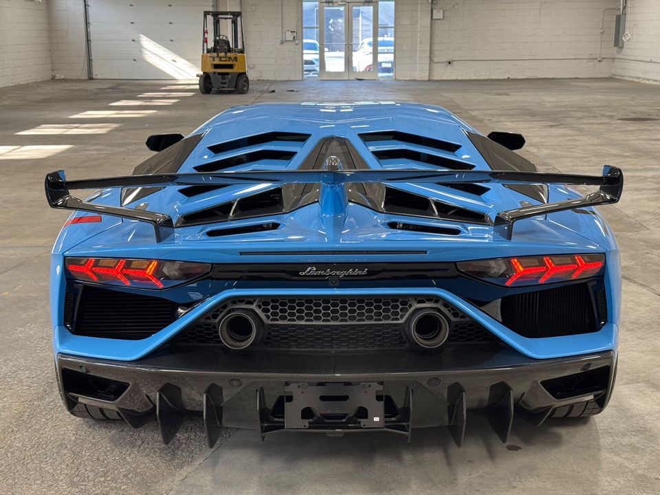 2020 LAMBORGHINI AVENTADOR