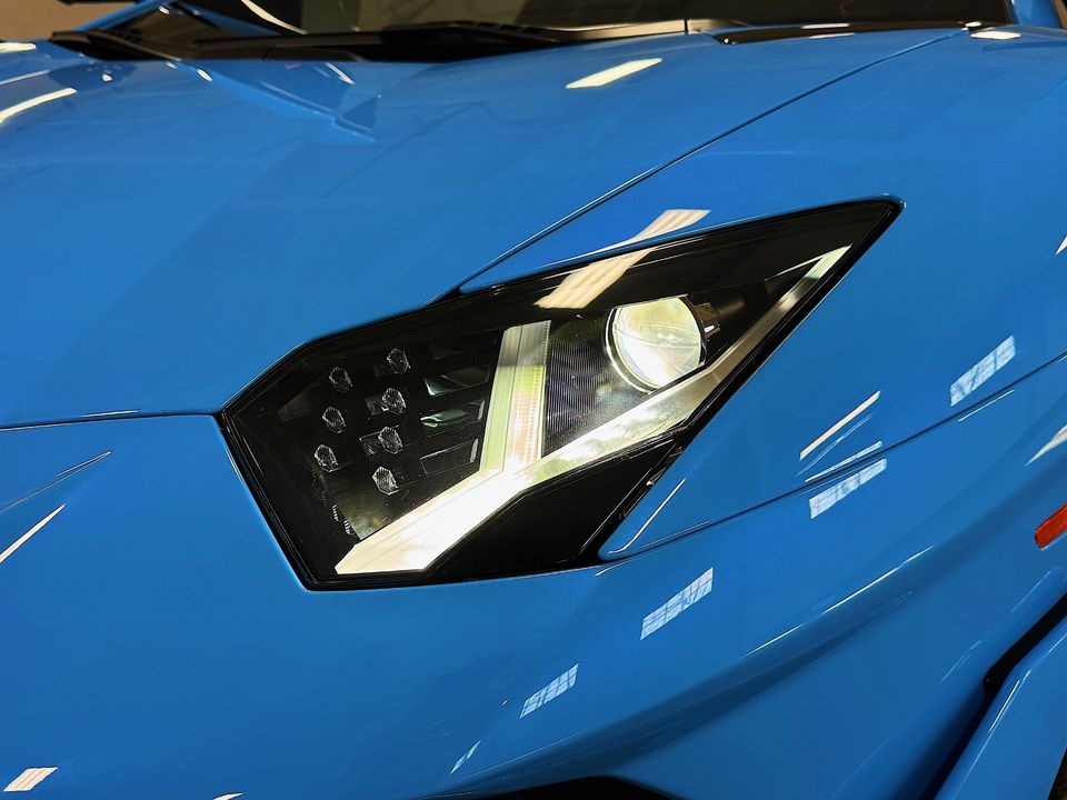 2020 LAMBORGHINI AVENTADOR