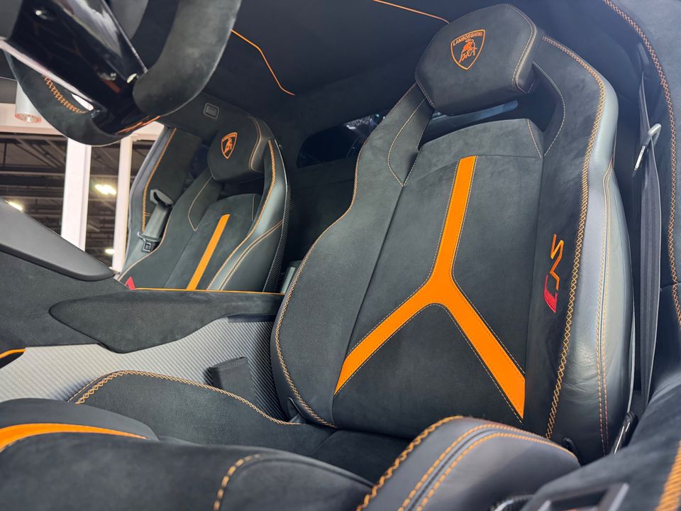 2020 LAMBORGHINI AVENTADOR