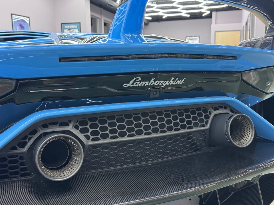 2020 LAMBORGHINI AVENTADOR