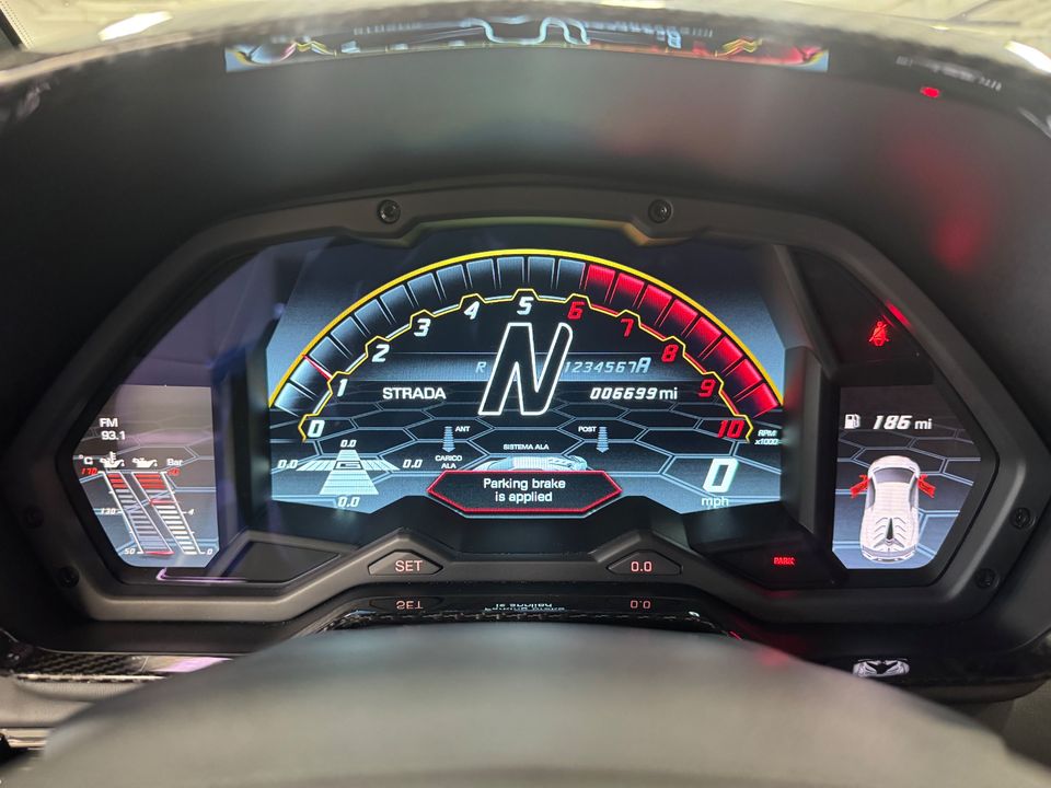 2020 LAMBORGHINI AVENTADOR
