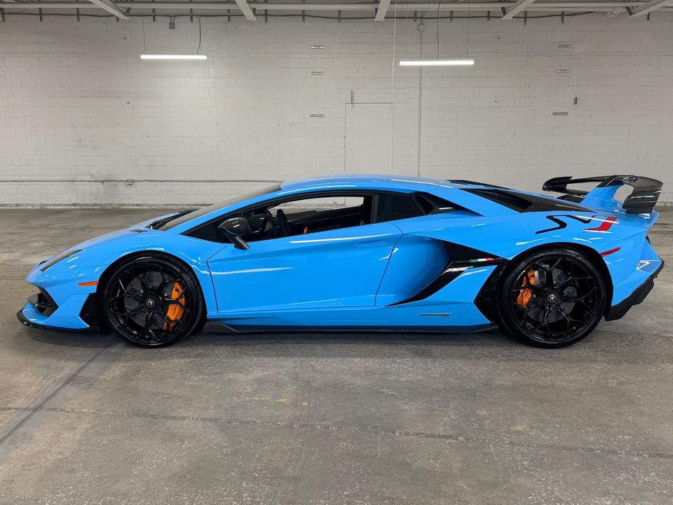 2020 LAMBORGHINI AVENTADOR