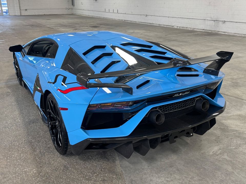 2020 LAMBORGHINI AVENTADOR