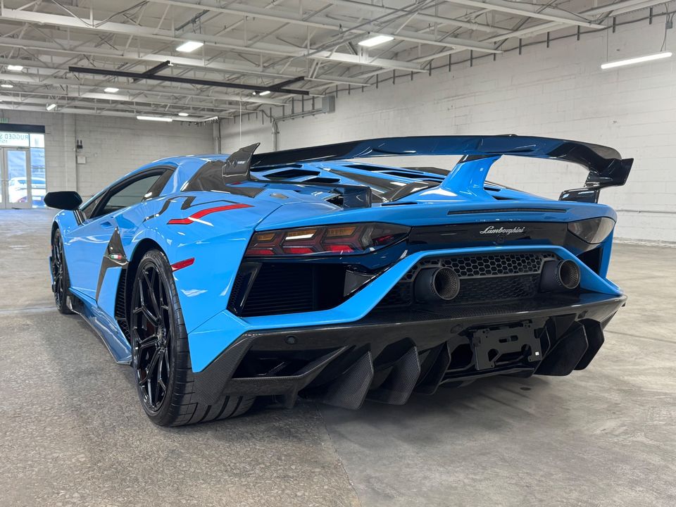 2020 LAMBORGHINI AVENTADOR