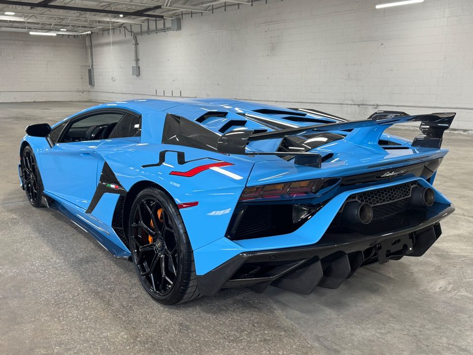 2020 LAMBORGHINI AVENTADOR