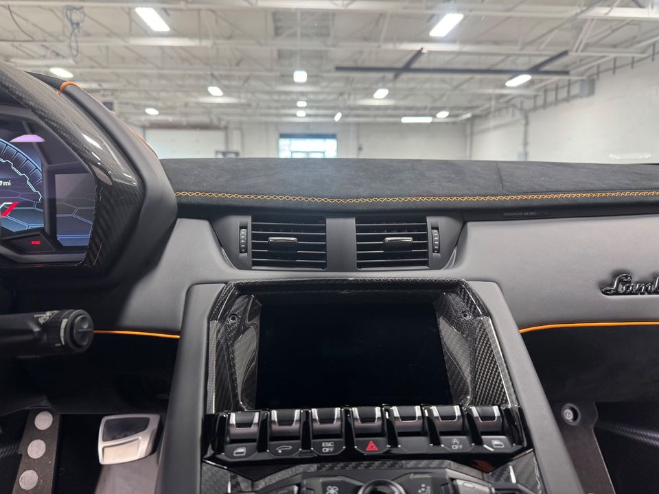 2020 LAMBORGHINI AVENTADOR