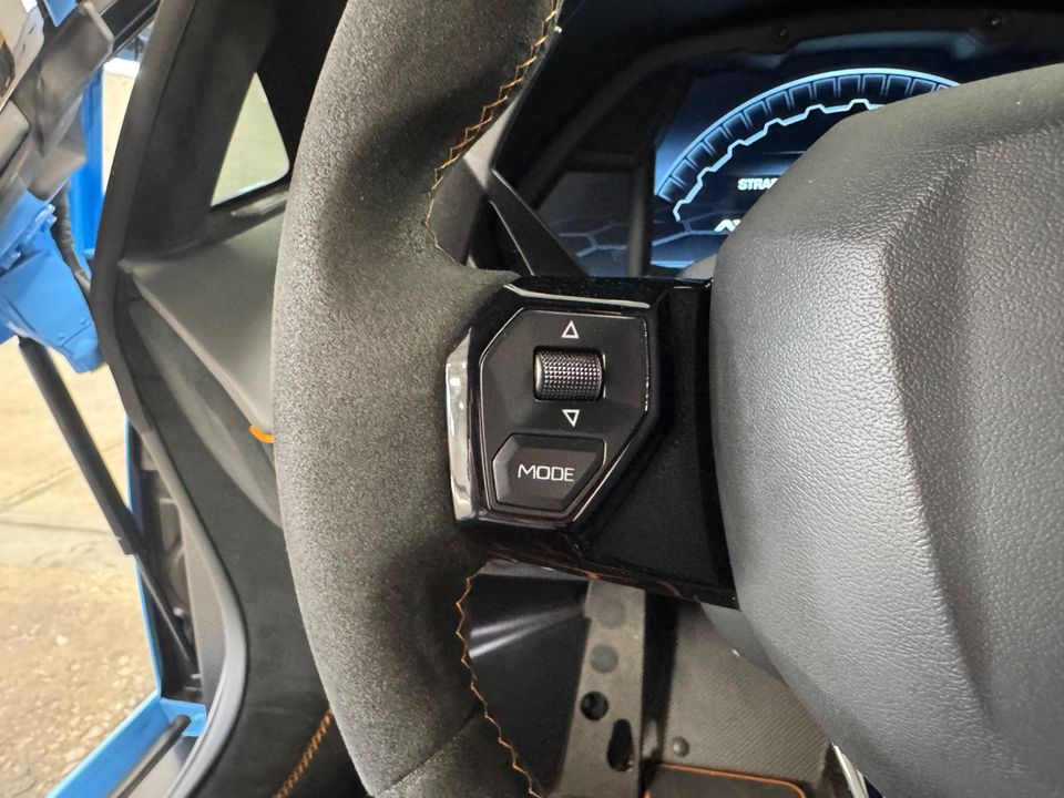 2020 LAMBORGHINI AVENTADOR