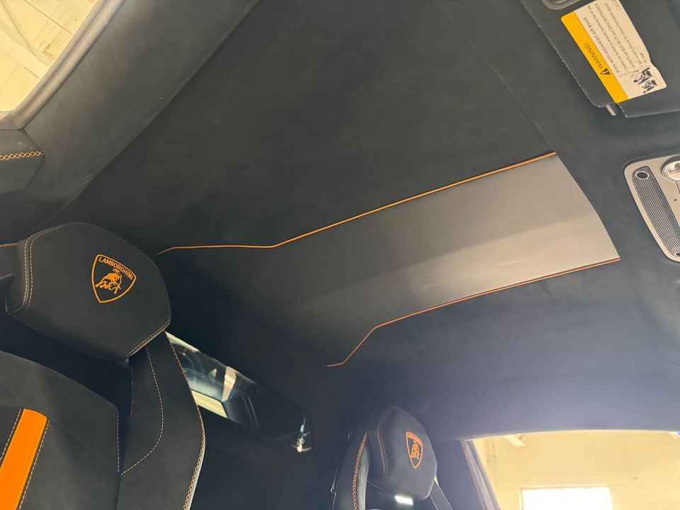 2020 LAMBORGHINI AVENTADOR