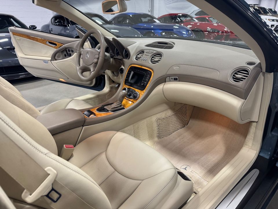 2004 Mercedes-Benz SL-CLASS