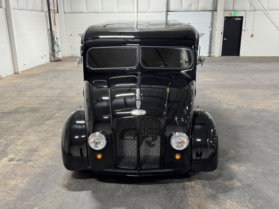 1964 DIVCO MILK TRUCK