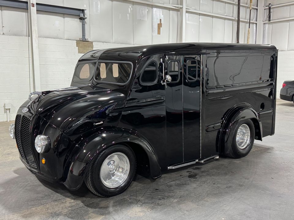 1964 DIVCO MILK TRUCK