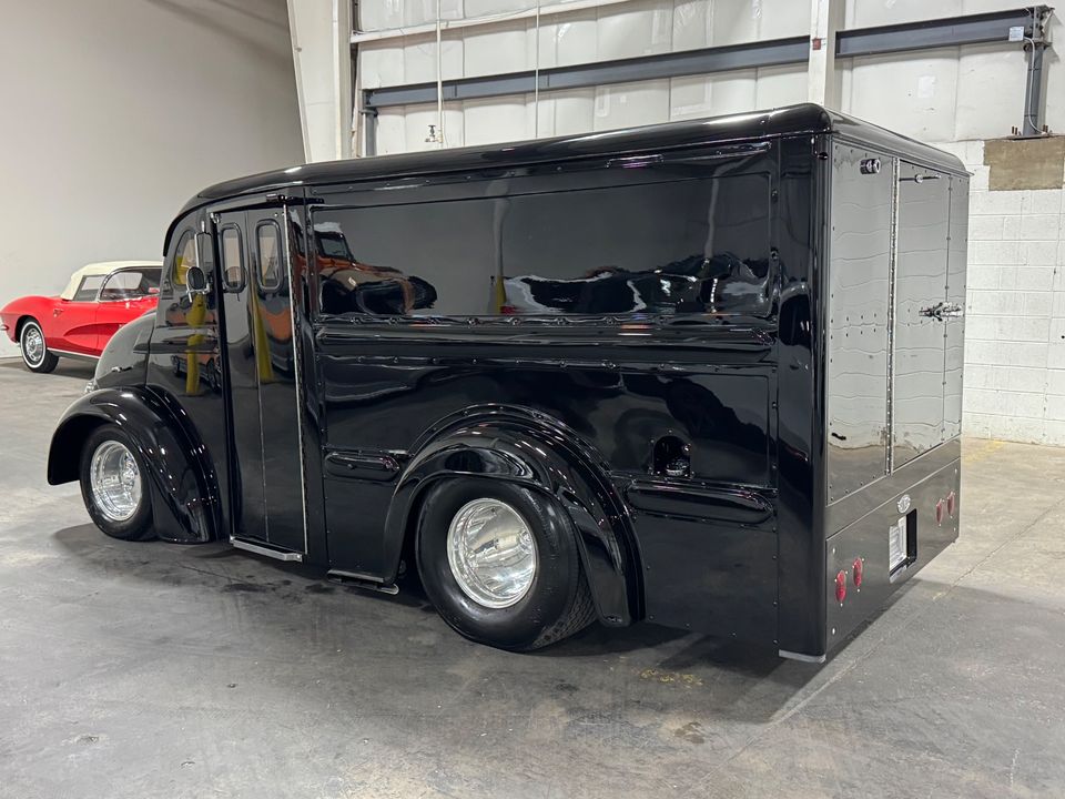 1964 DIVCO MILK TRUCK