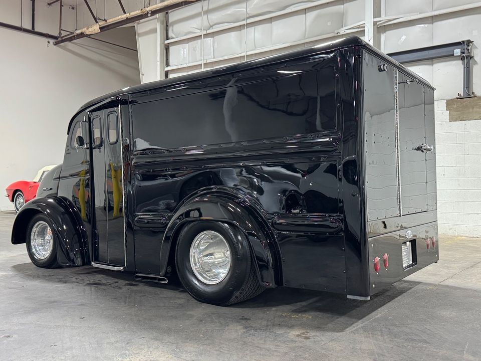 1964 DIVCO MILK TRUCK