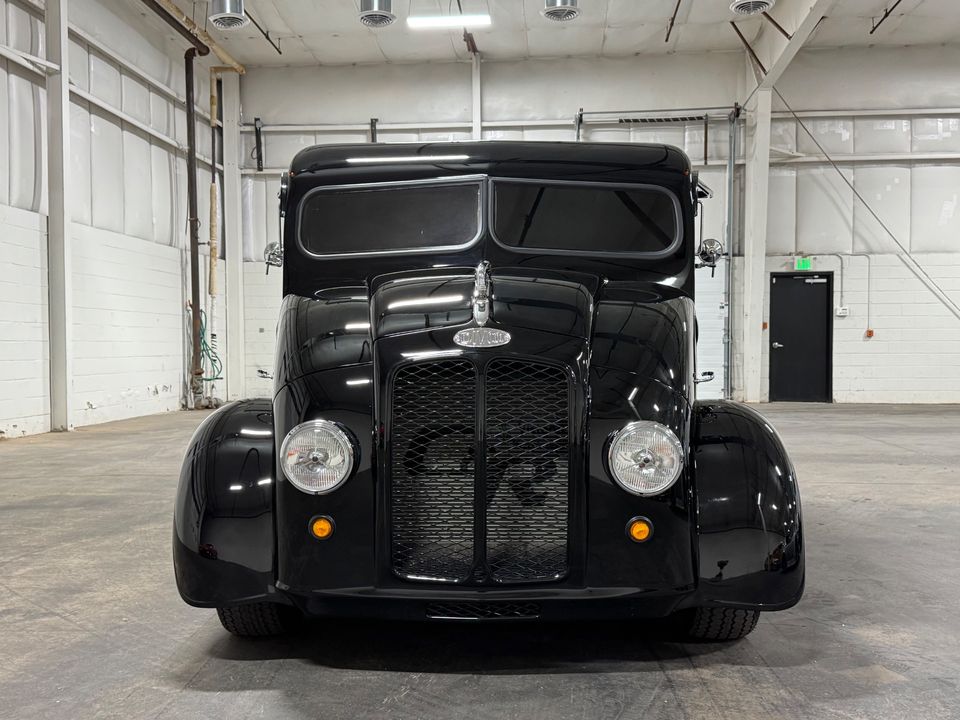 1964 DIVCO MILK TRUCK