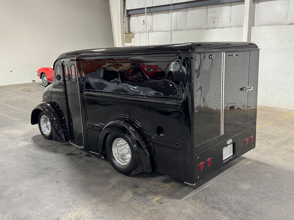 1964 DIVCO MILK TRUCK
