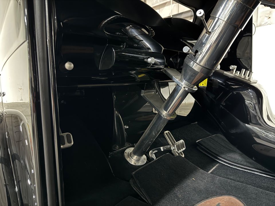 1964 DIVCO MILK TRUCK