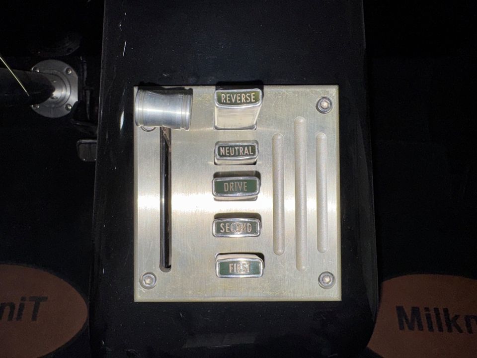 1964 DIVCO MILK TRUCK