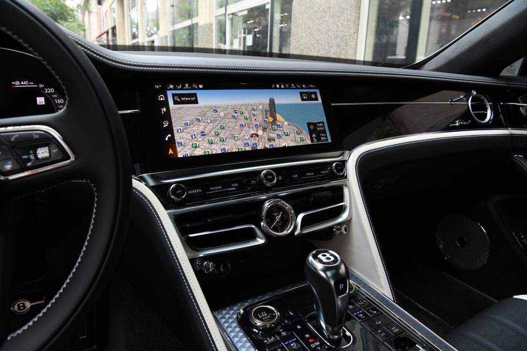 2025 Bentley Flying Spur