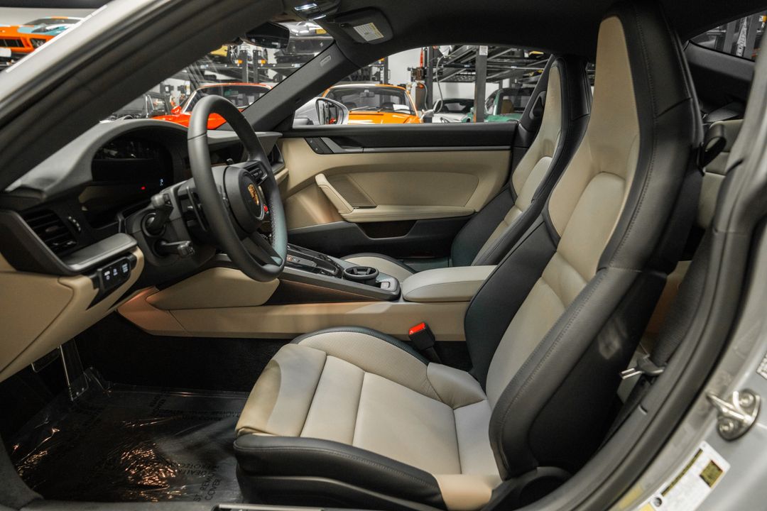 2025 Porsche 911