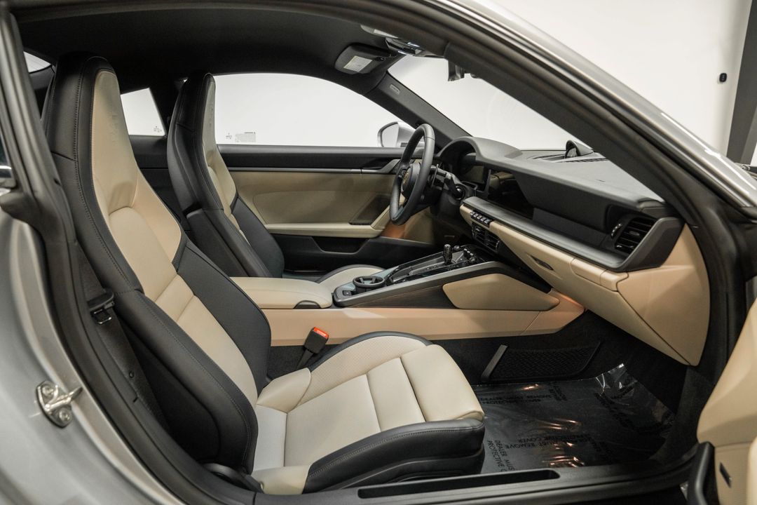2025 Porsche 911